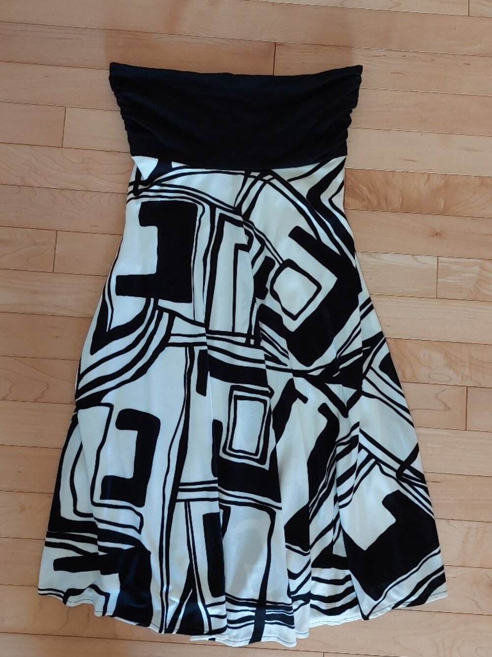 VNTG Y2K Cache Strapless Geometric Cocktail Dress Size S Black White